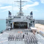 กองเรือยุทธการ ตรวจกำลังหมู่เรือพิฆาต หน่วยซีล อากาศยาน