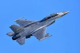 เครื่องบิน F-16 นวัตกรรมโลกสู่เขี้ยวเล็บหลักแห่งกองทัพอากาศ