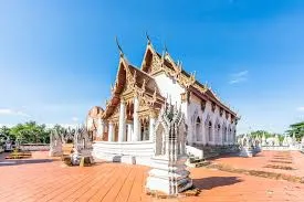 วัดใหญ่จอมปราสาท  เปิดกรุมรดกศิลป์ล้ำค่าสมัยอยุธยา