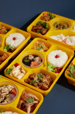 ข้าวกล่องพรีเมี่ยม