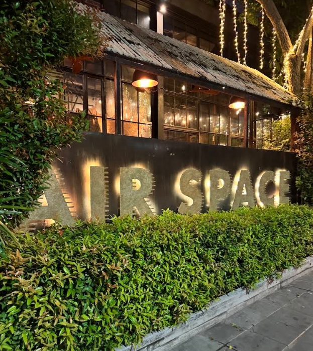 restaurant near me
